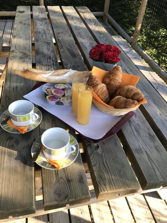 Camping Les Chevrefeuilles Royan Buitenkant foto